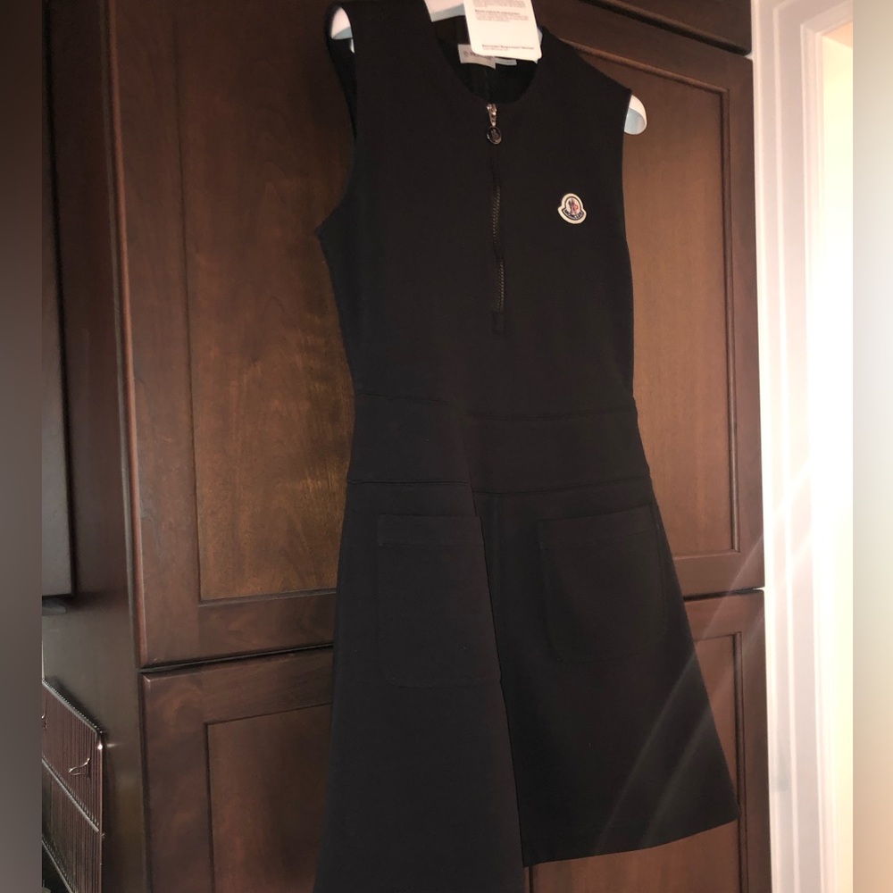 Moncler Shift Dress Size Medium Black - Picture 4 of 10